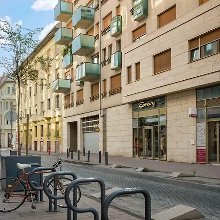 Eva's In Corvin Promenade Διαμέρισμα Βουδαπέστη